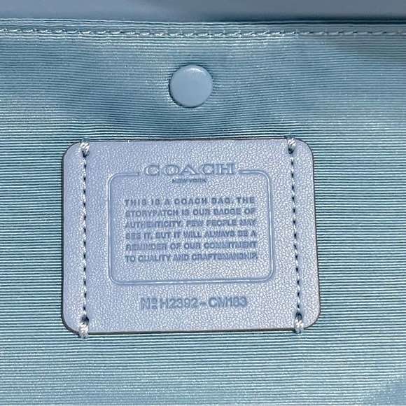 NWT Coach Small City Tote In Signature Canvas With Horse And Sleigh - Picture 6 of 8